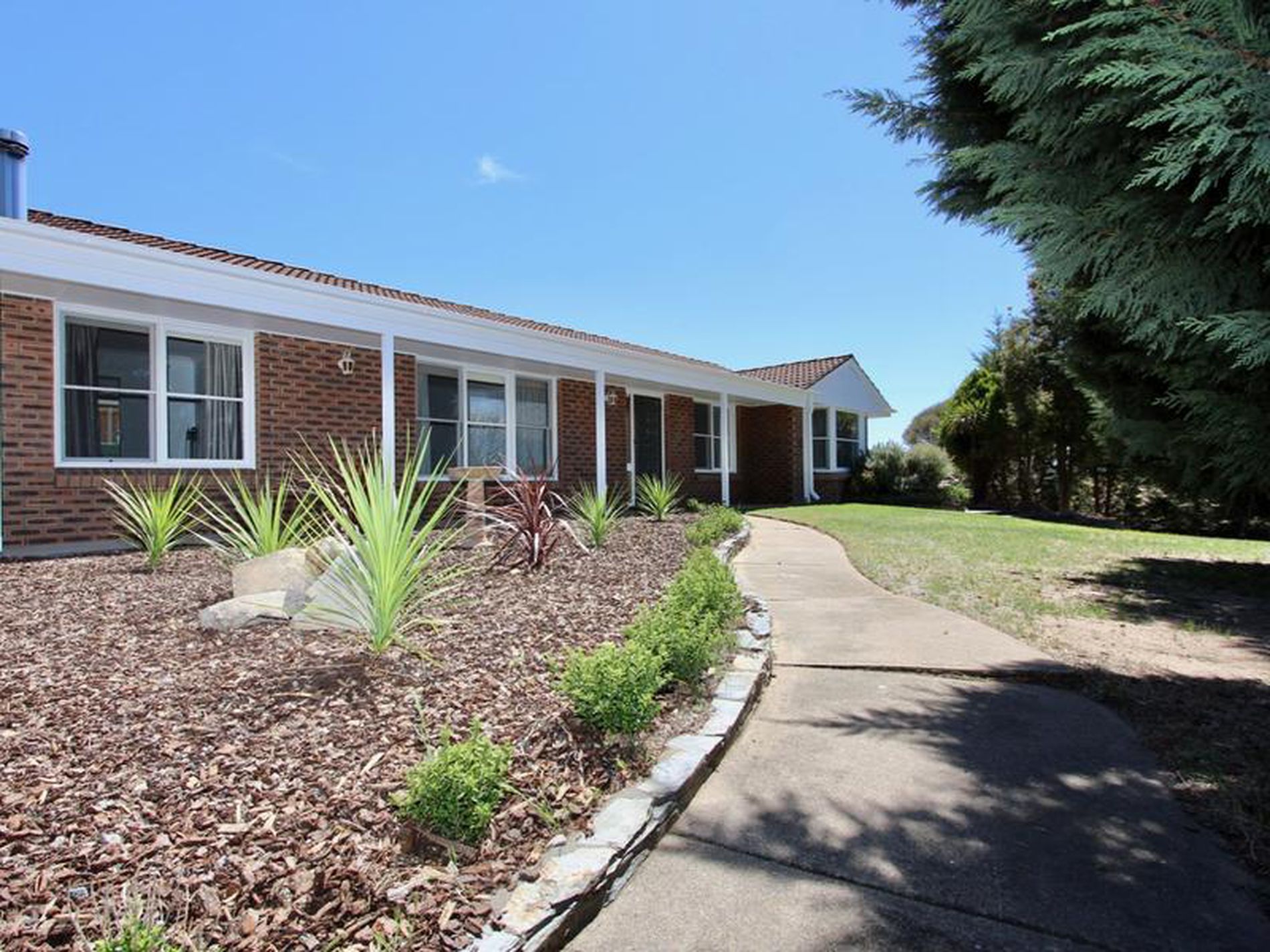 2 Swanbrooke Street, Windradyne