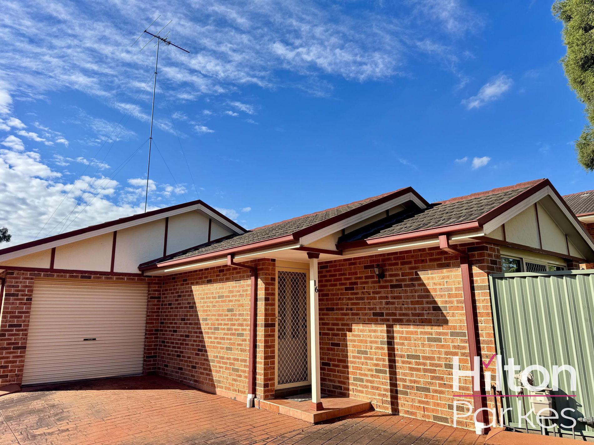16 / 9 Stanbury Place, Quakers Hill