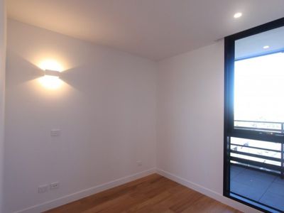 404 / 83 Flemington Road, North Melbourne