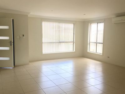 2 / 48 Griffith Street, Oak Flats