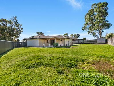 13 Liam Close, Albion Park