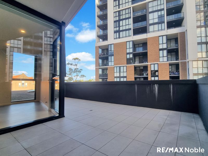 415 / 5 Maple Tree Road, Westmead