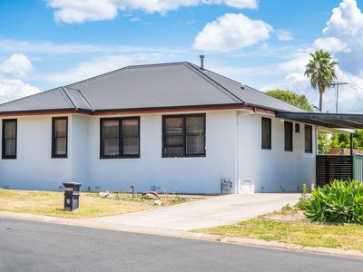 16 SAMANTHA TERRACE, Wodonga