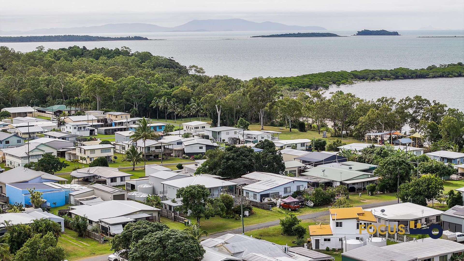 10 Rosella Street, St Helens Beach