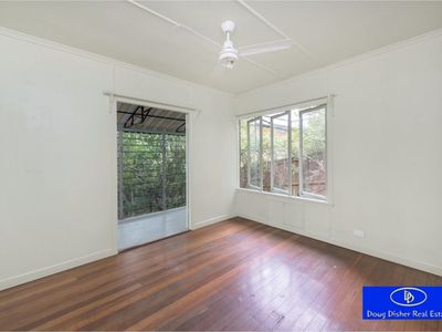 22 Newcomen Street, Indooroopilly