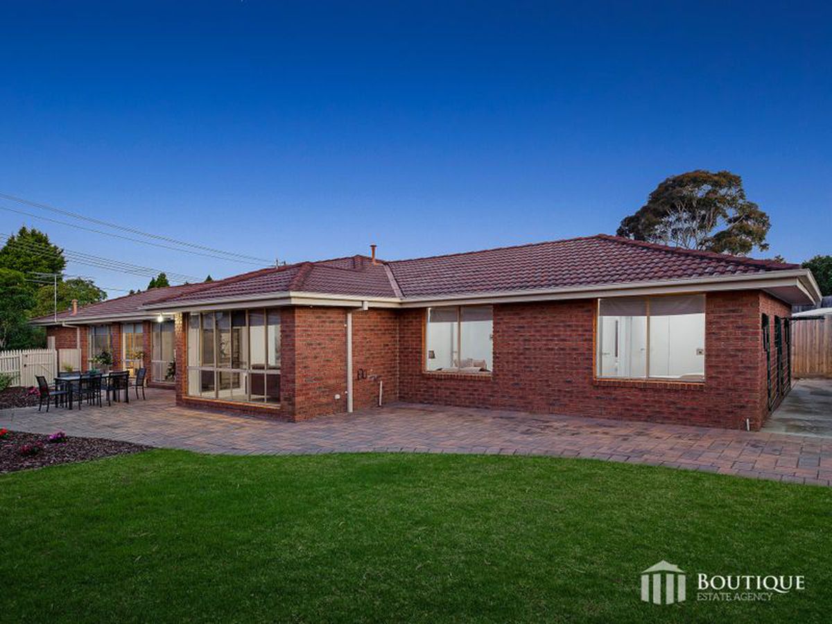 52 Bellbrook Drive, Dandenong North