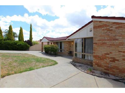 12 Conquest Court, Thornlie