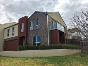 2 Billson Place, Albury