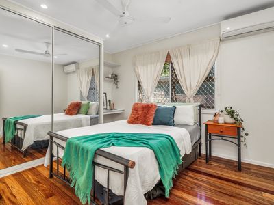 32 Sommerville Crescent, Whitfield