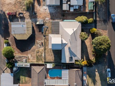 65 Foster St, Collie