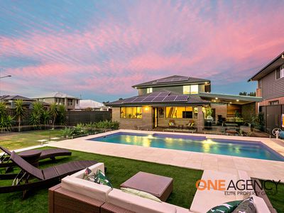 22 Honeybee Crescent, Calderwood