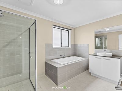 4 Riverrun Drive, Botanic Ridge