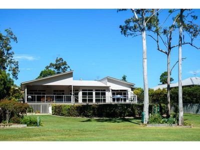 16 Tingara Court, Tewantin