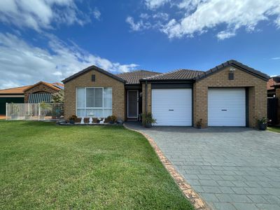 3 Brooke Court, Torquay