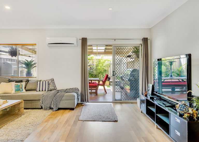 7 / 1B Larkdale Crescent, O'halloran Hill