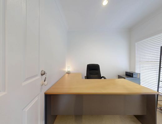 Elevated Privacy & Lifestyle on 2.5 Acres - Tinbeerwah's Hidden Gem image 21