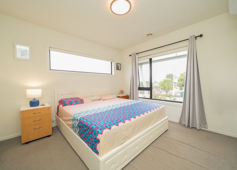 24 Clarendon Street, Avondale Heights