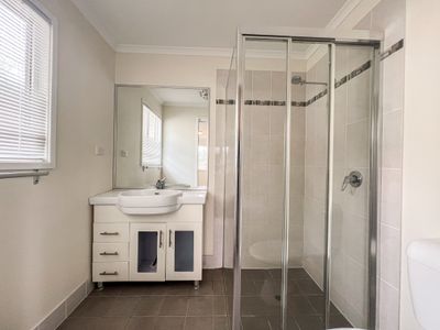 Unit 1 / 16 Green Street, Booval
