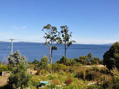 5206 Channel Highway, Gordon