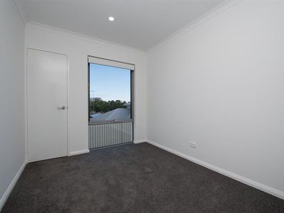 2/24 Nautilus Crescent, Scarborough