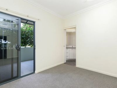 305 / 12 salonika, Parap