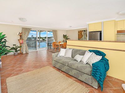 9 / 10 Kyamba Court, Mooloolaba