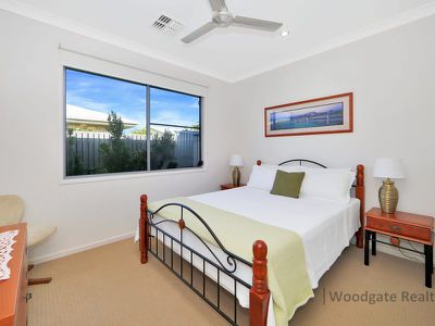 6 Rose Ct, Woodgate