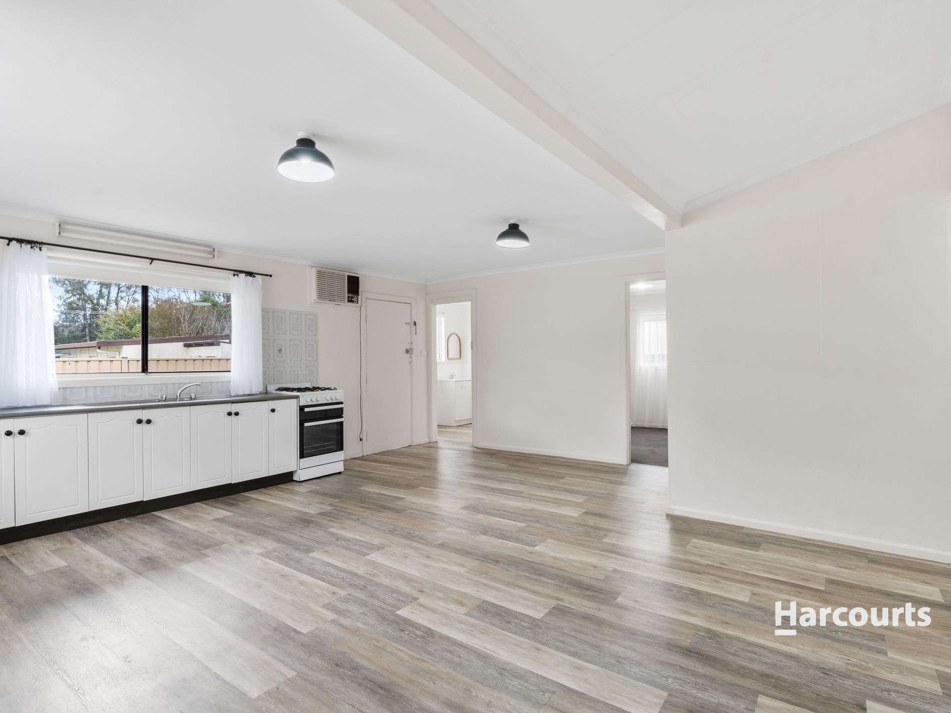 10 Thistleton Drive, Burrill Lake