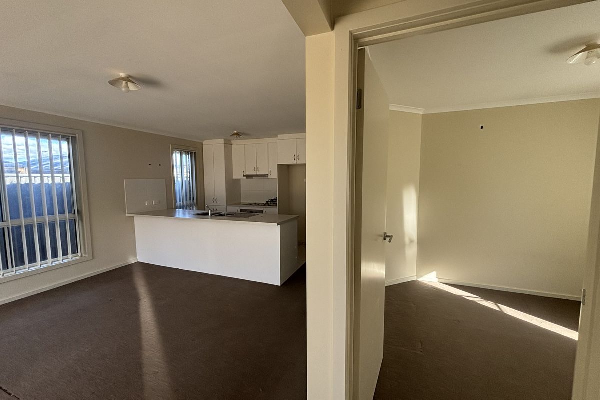6 Foster Road, Andrews Farm