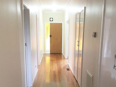 13 Browns Road, Clayton