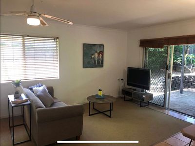 2 / 90 Benowa Road, Southport