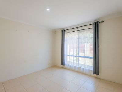 10 Desmond Place, Rivervale