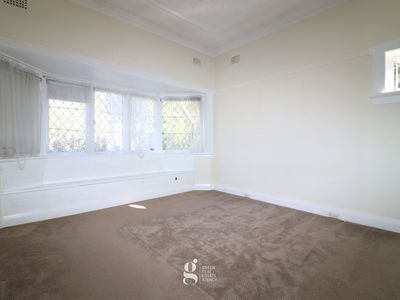 25 Auld Avenue, Eastwood