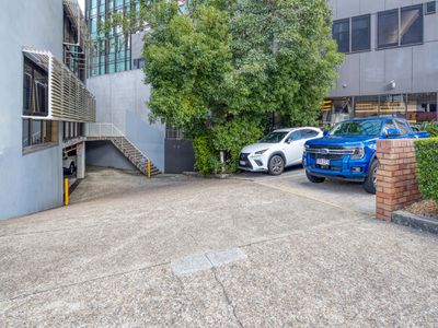 9/621 Coronation Drive, Toowong