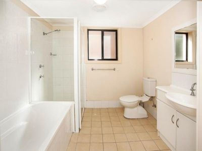 4 / 18 Hercules Street, Wollongong