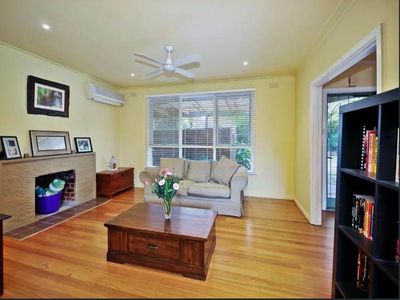 1 / 25 Jeffrey Street, Mount Waverley