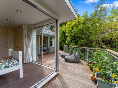 12B Parr Terrace, Castor Bay