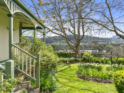 8524 Channel Highway, Woodstock