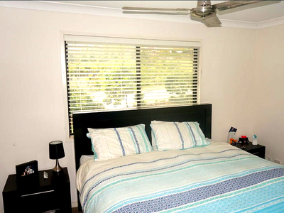 2 / 23 Cranberrie Cres, Pimpama