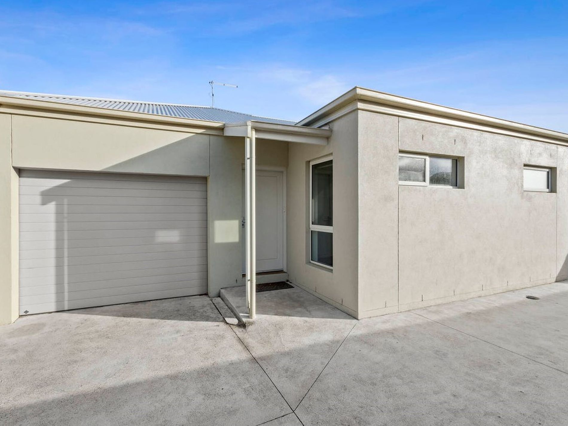 2 / 12 Patern Street, Highton