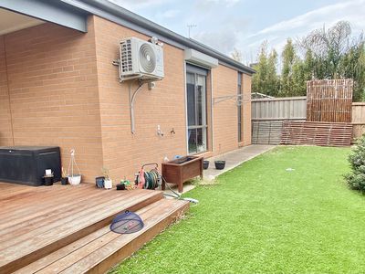 86 Spearmint Boulevard, Manor Lakes