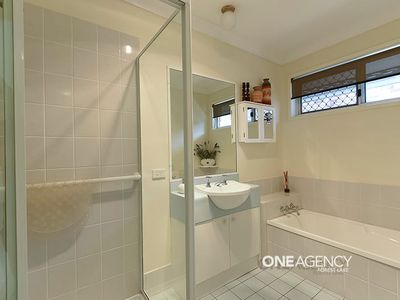 53 Jindabyne Cct, Forest Lake