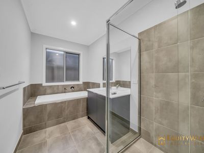 36 Homecrest Crescent, Wyndham Vale