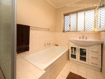 112 HUON HILL ROAD, Wodonga