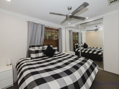 44 Stradbroke Gardens, Ridgewood