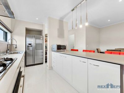 40 Pyrenees Road, Clyde