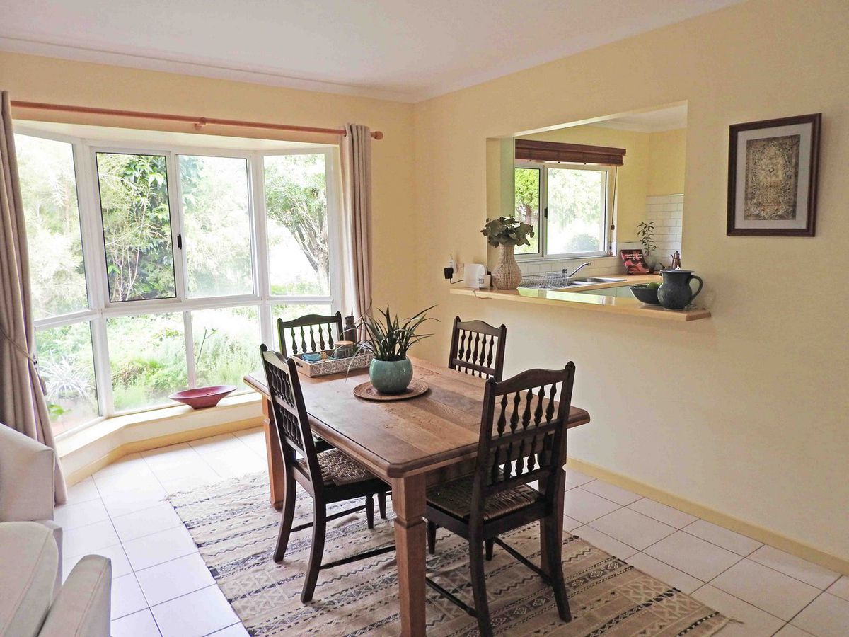 31 PUTT STREET, Atherton
