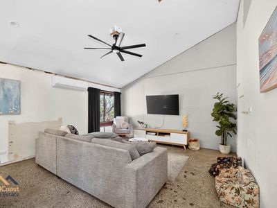 1 Woodlands Drive, Hallidays Point