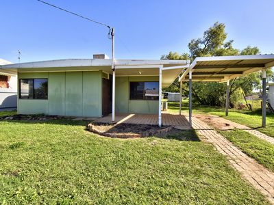 91 Cassowary Street, Longreach