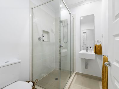 3 Joan Street, Norman Park